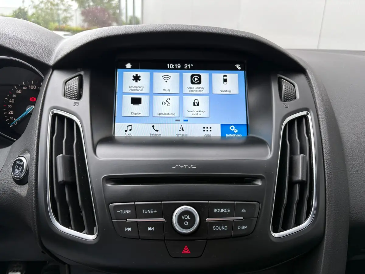125PK EcoB. ST-Line Trekhaak/Camera/Carplay-android/Navigatie/Cruise-control