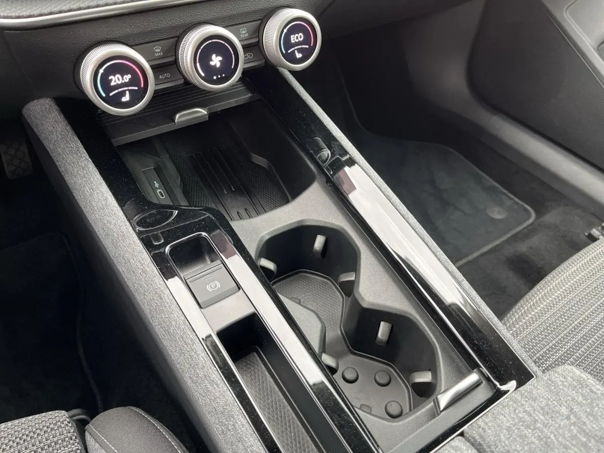1.5 TSI PHEV Selection | 204PK | Trekhaak | A.camera | Clima |