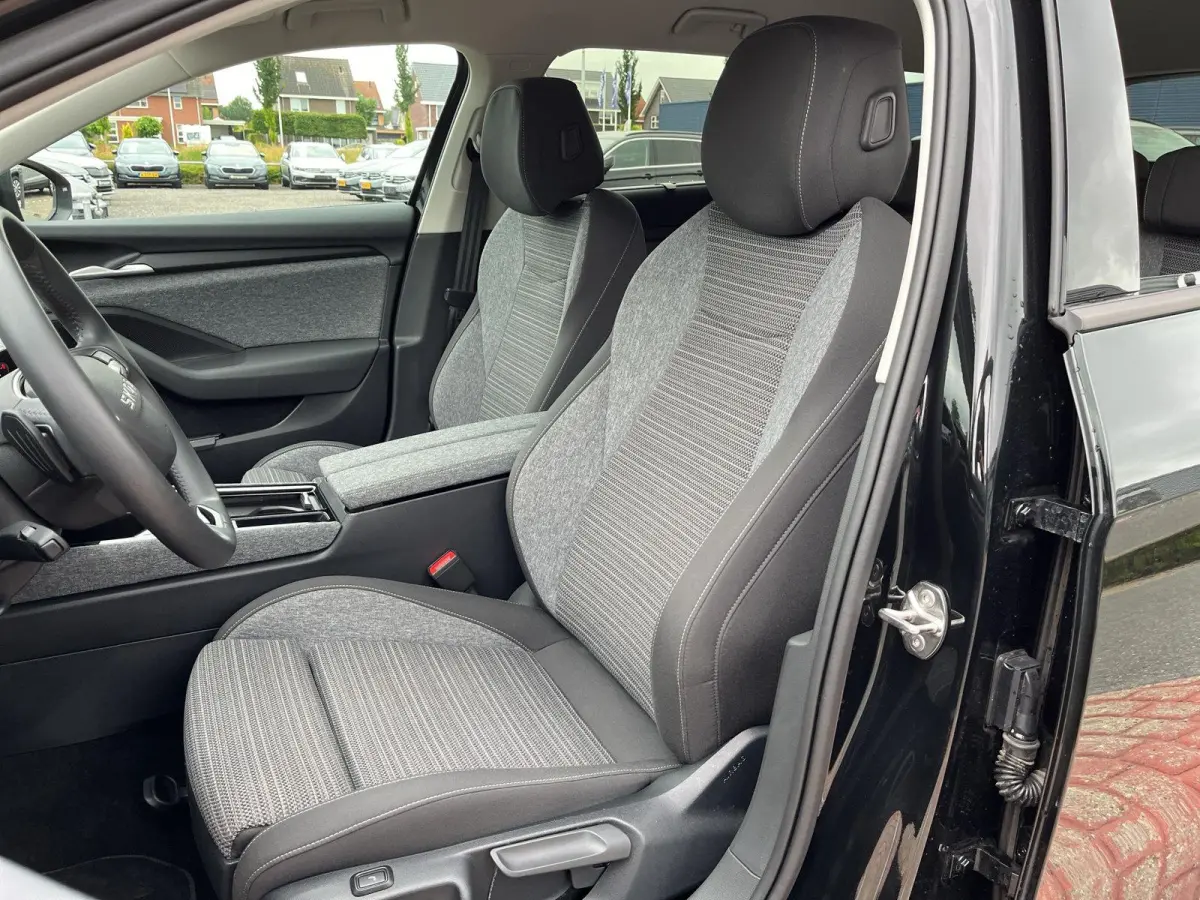 1.5 TSI PHEV Selection | 204PK | Trekhaak | A.camera | Clima |