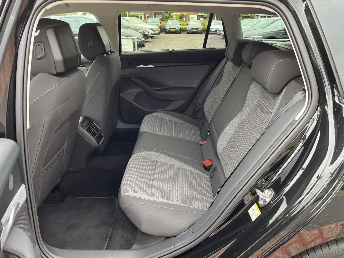 1.5 TSI PHEV Selection | 204PK | Trekhaak | A.camera | Clima |