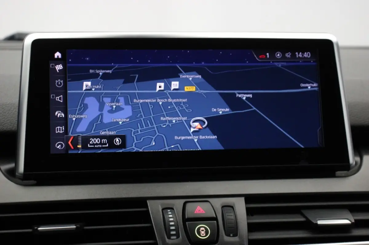 218i Executive Edition - Carplay, Camera, Half Leer, Headup Display