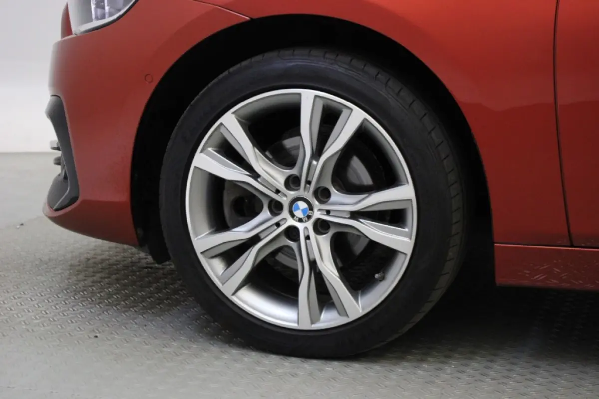 218i Executive Edition - Carplay, Camera, Half Leer, Headup Display