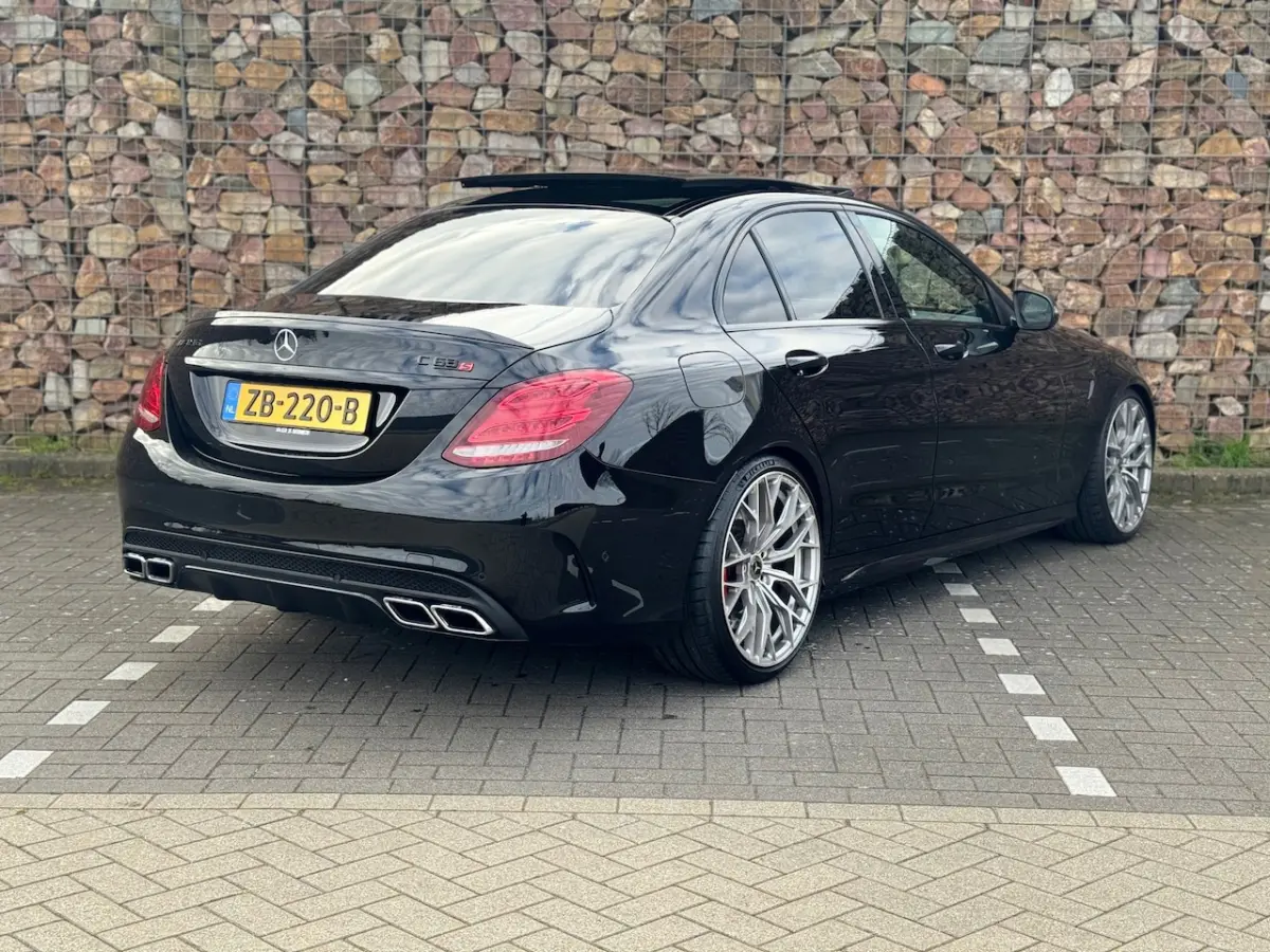 AMG 63 S