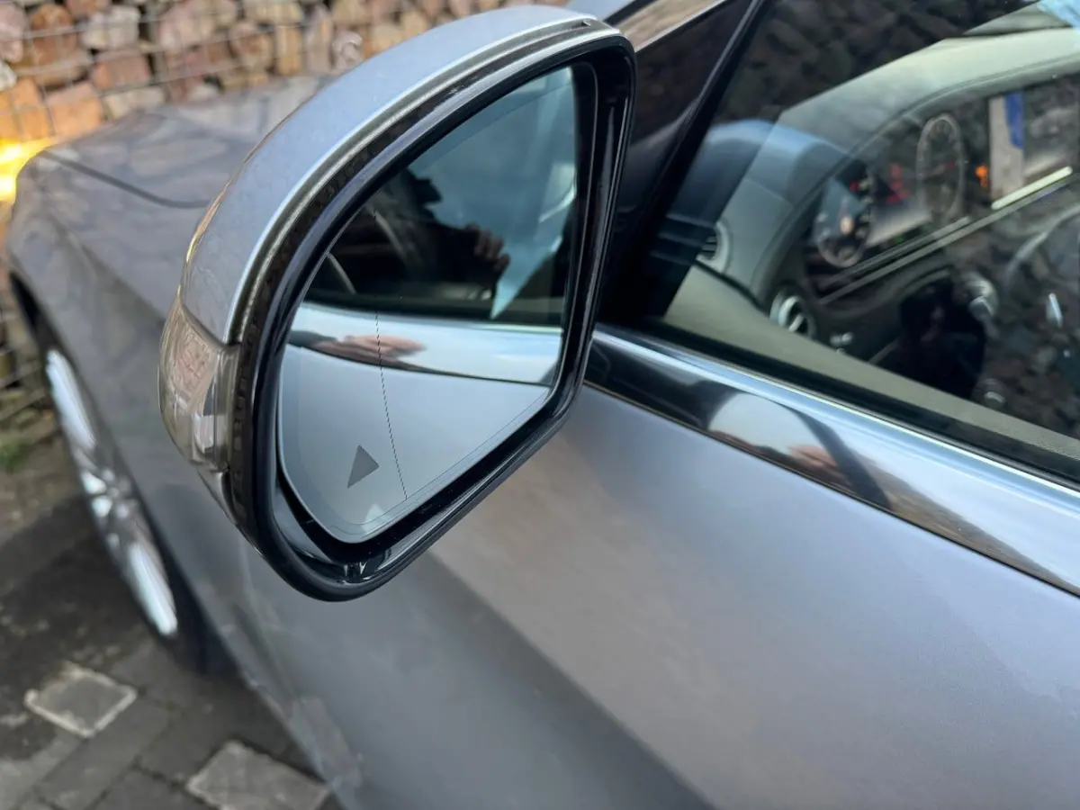 500 PLUG-IN HYBRID Lang