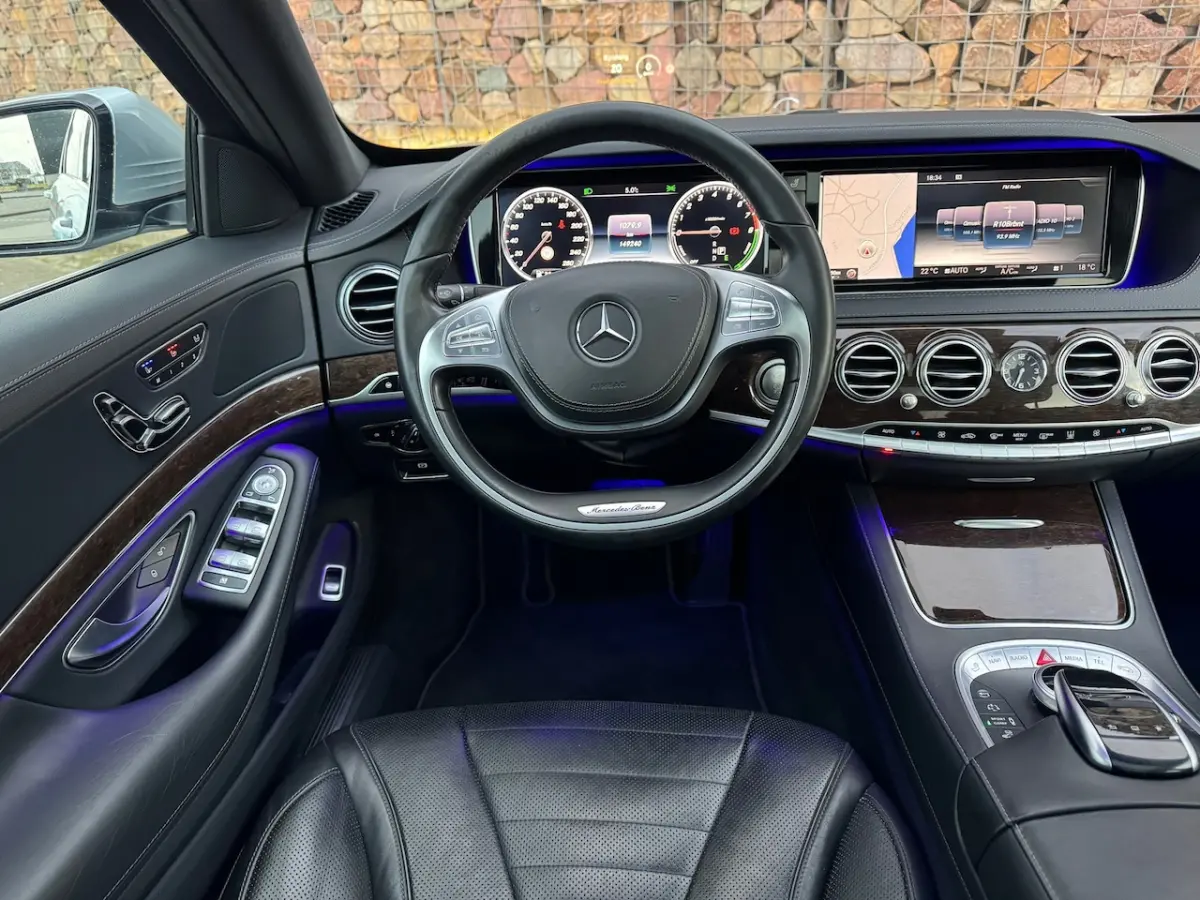 500 PLUG-IN HYBRID Lang