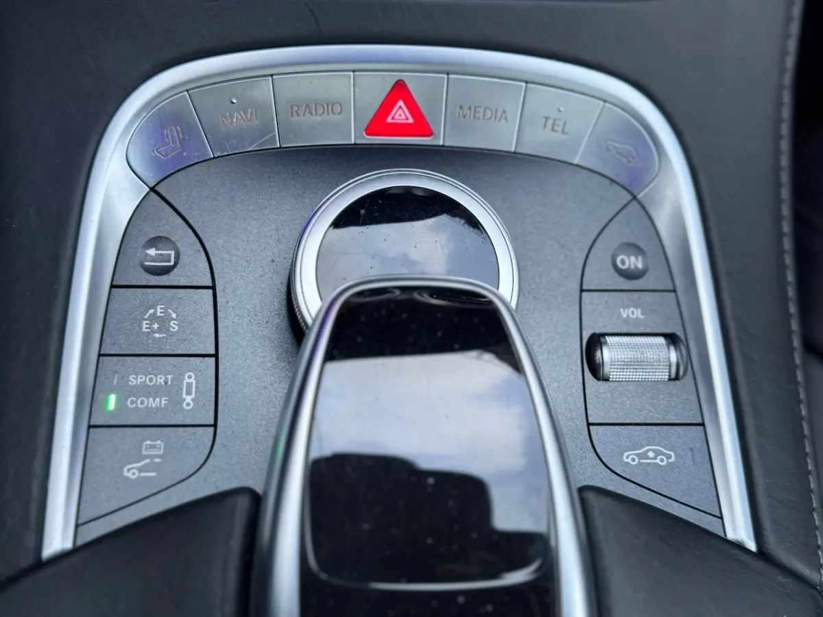 500 PLUG-IN HYBRID Lang
