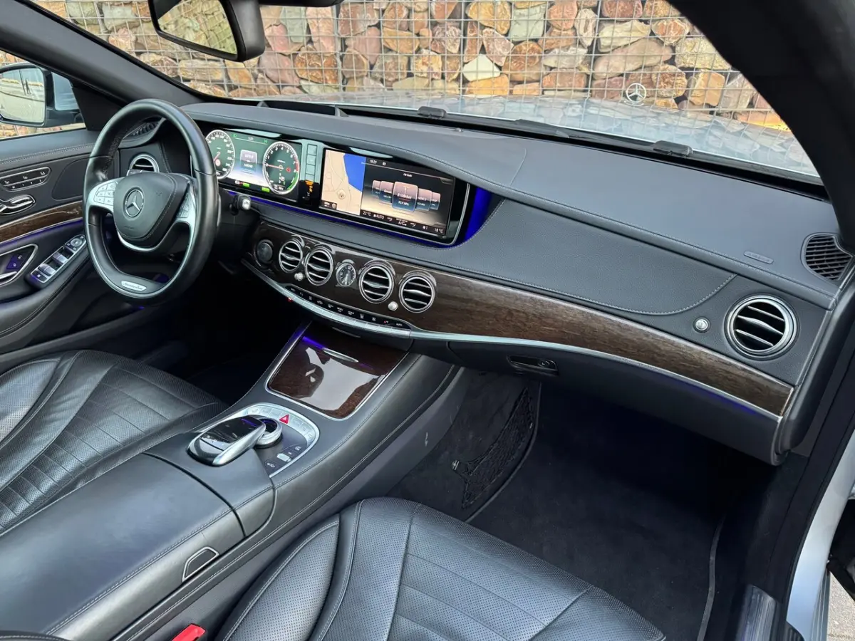500 PLUG-IN HYBRID Lang