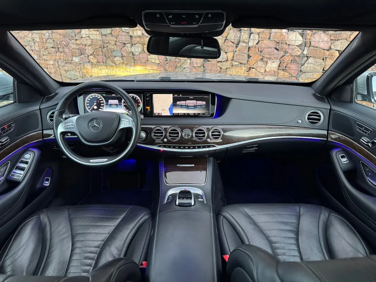 500 PLUG-IN HYBRID Lang