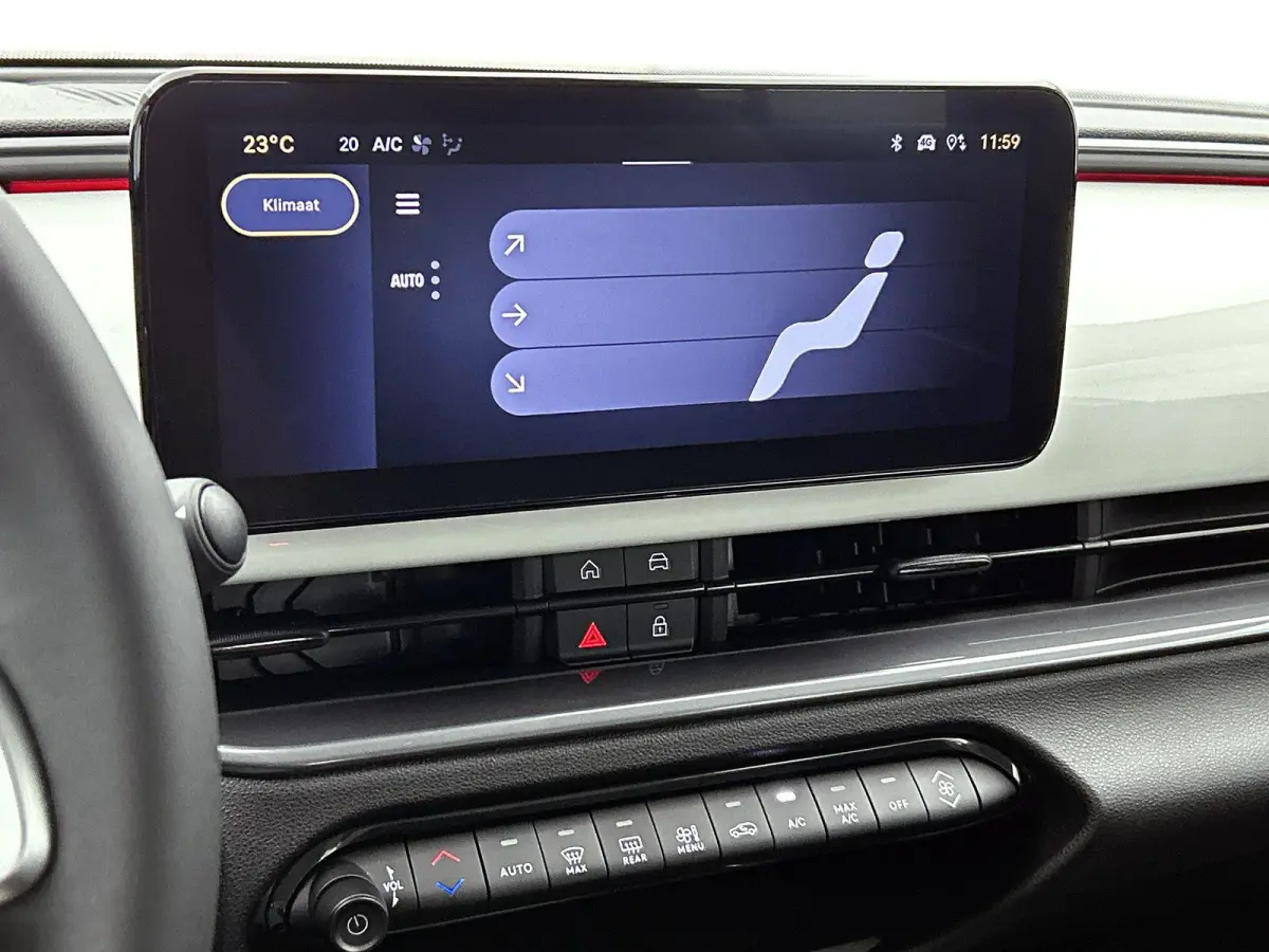 1.2 145pk Hybrid Icon Automaat | Apple Carplay/Android Auto | Cruise Control | LED | 17"LMV | Climate Control | Parkeersensoren |