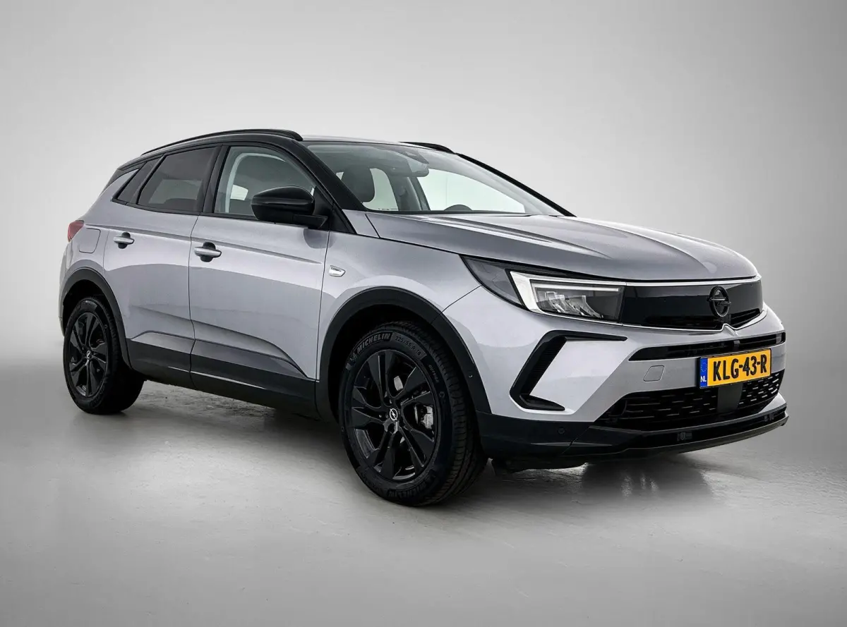 1.2 130pk GS Automaat | Navigatie | Adaptieve Cruise Control | 18"LMV | LED | Dodehoekdetectie | Camera | Apple Carplay/Android Auto |