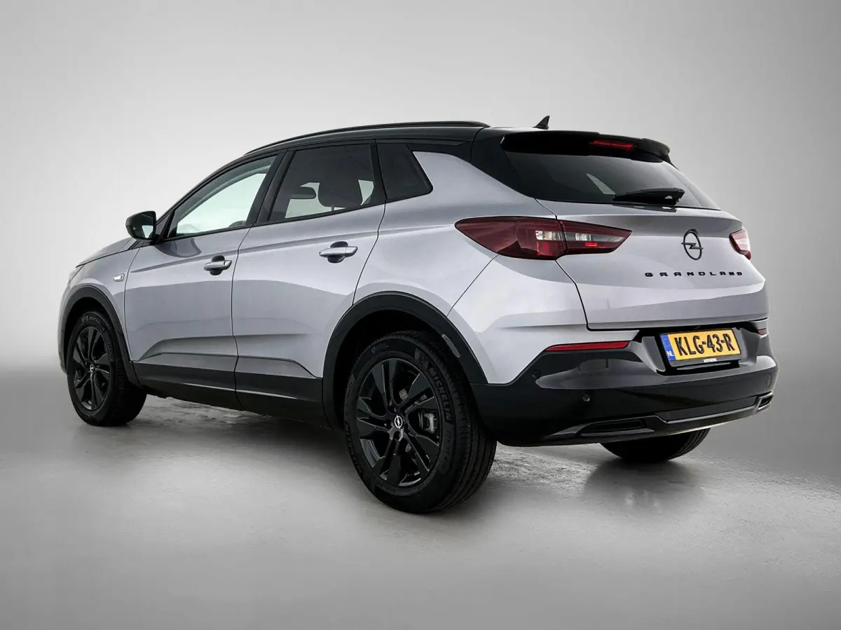 1.2 130pk GS Automaat | Navigatie | Adaptieve Cruise Control | 18"LMV | LED | Dodehoekdetectie | Camera | Apple Carplay/Android Auto |