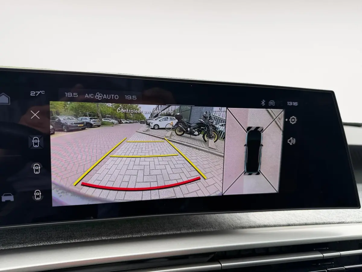 1.2 Hybrid 136 Allure 360 Camera | ACC | Climate control | PDC |