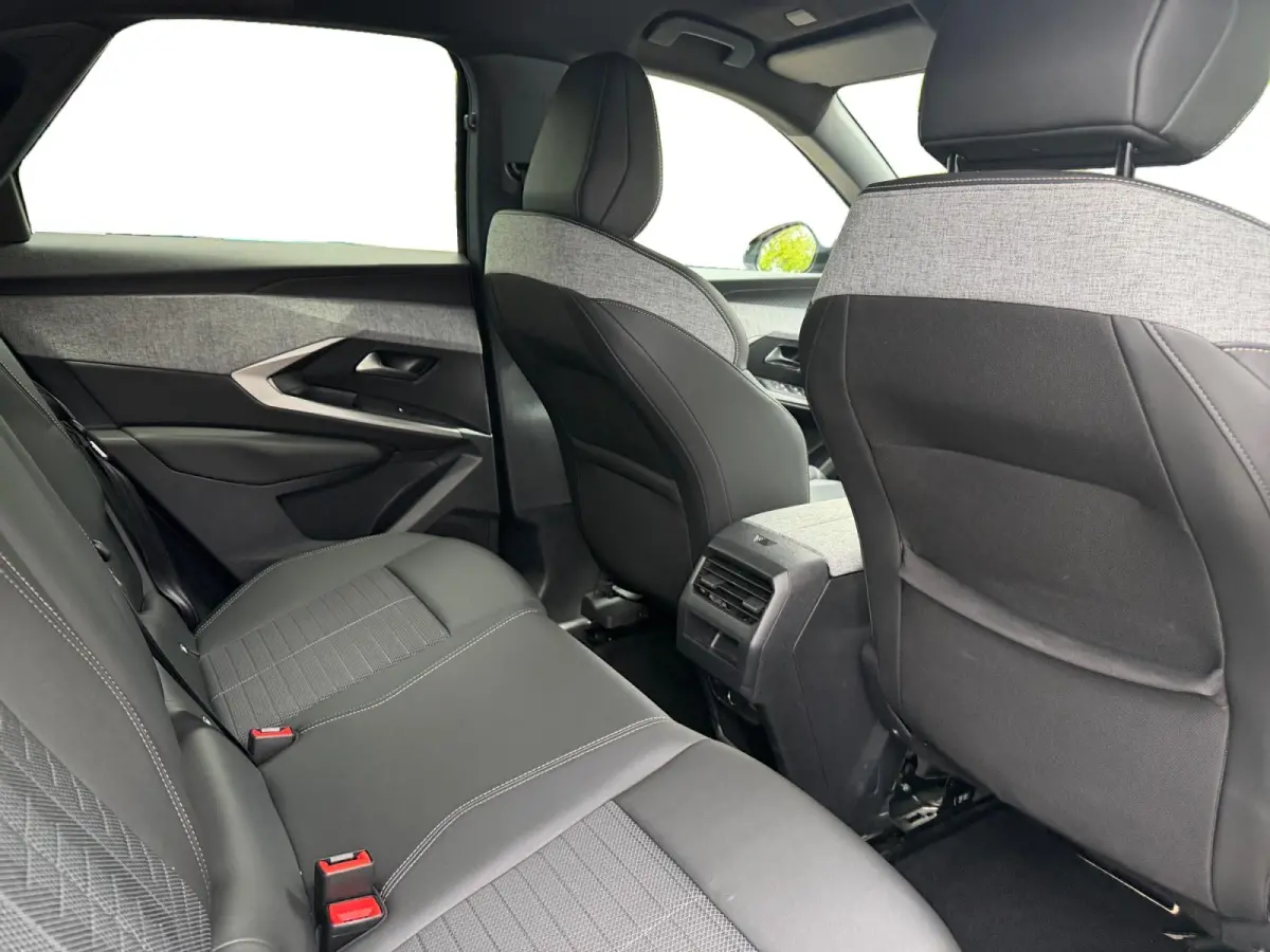 1.2 Hybrid 136 Allure 360 Camera | ACC | Climate control | PDC |