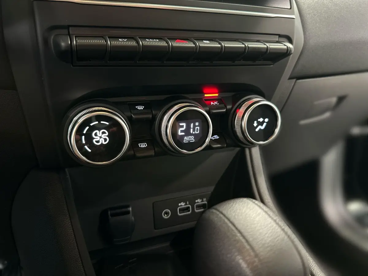 1.6 HEV AT Intense Automaat | Carplay