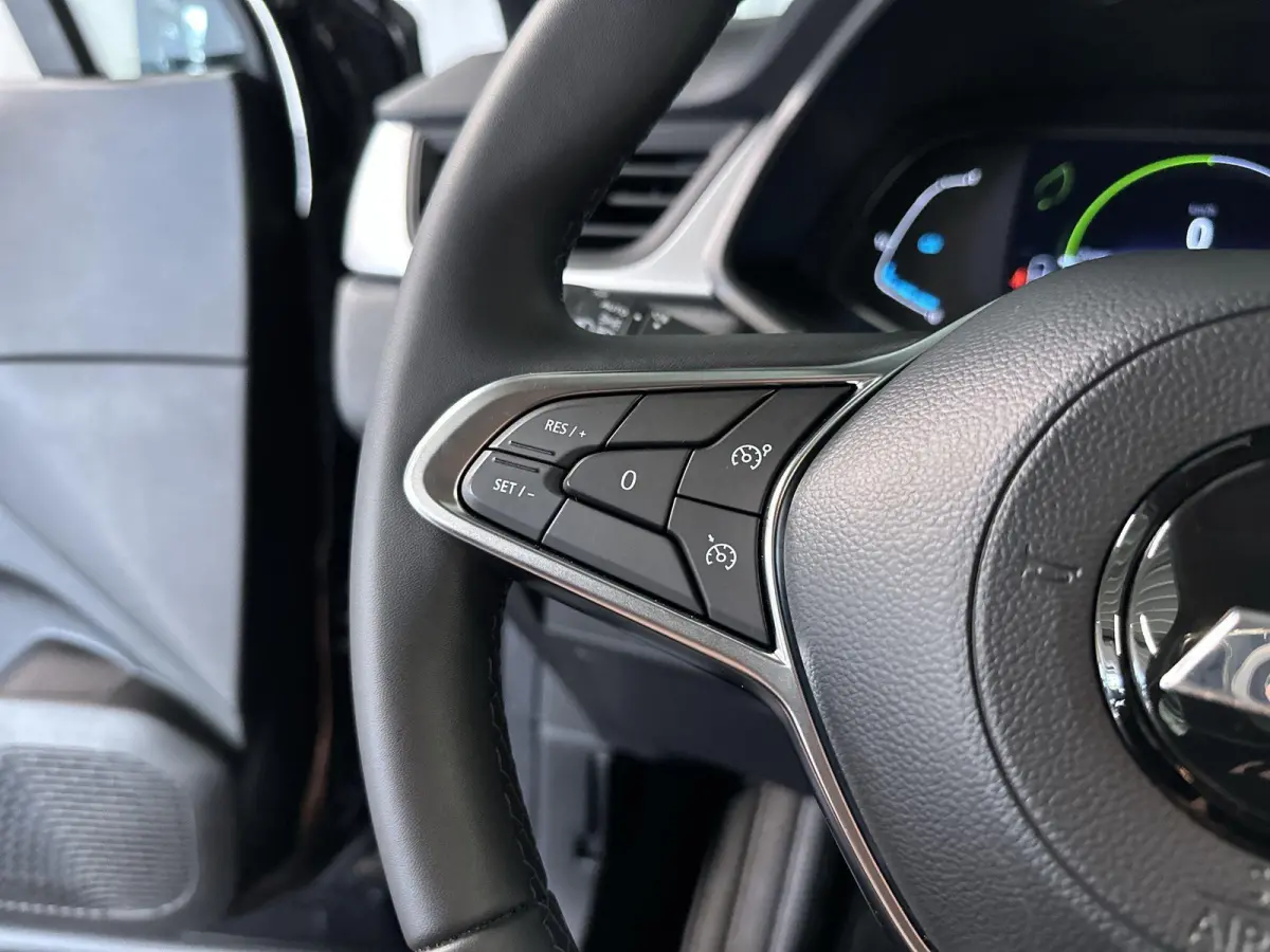 1.6 HEV AT Intense Automaat | Carplay