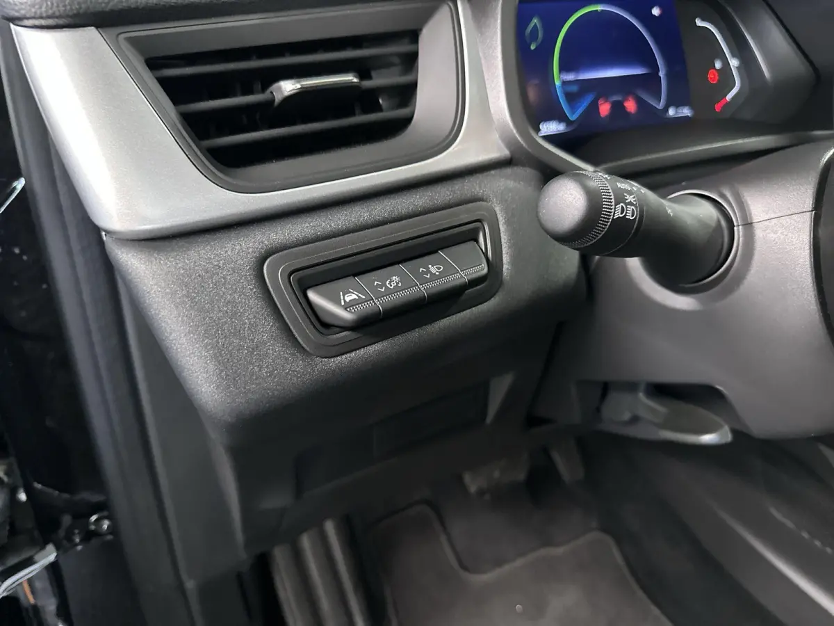 1.6 HEV AT Intense Automaat | Carplay