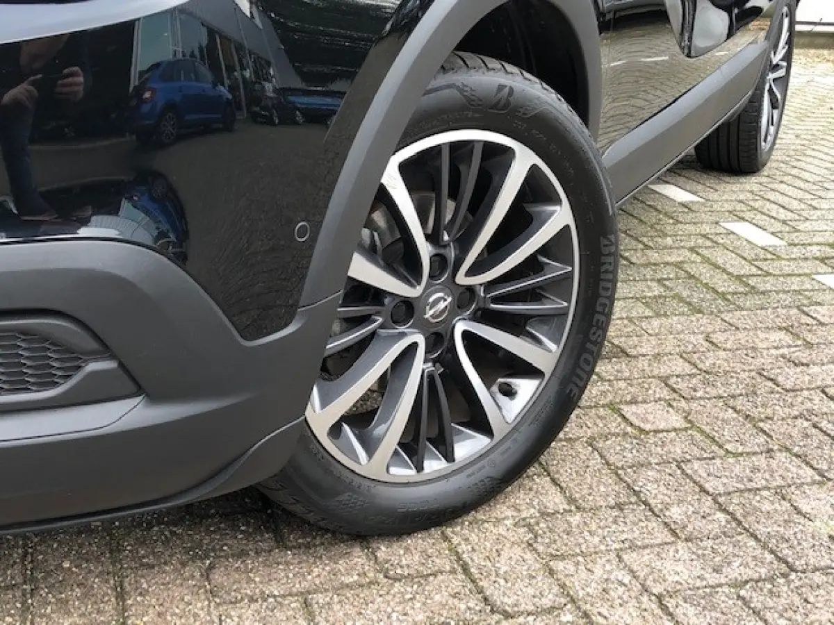 1.2 Turbo Innovation met Navi/Camera, LED, 17inch, DAB+