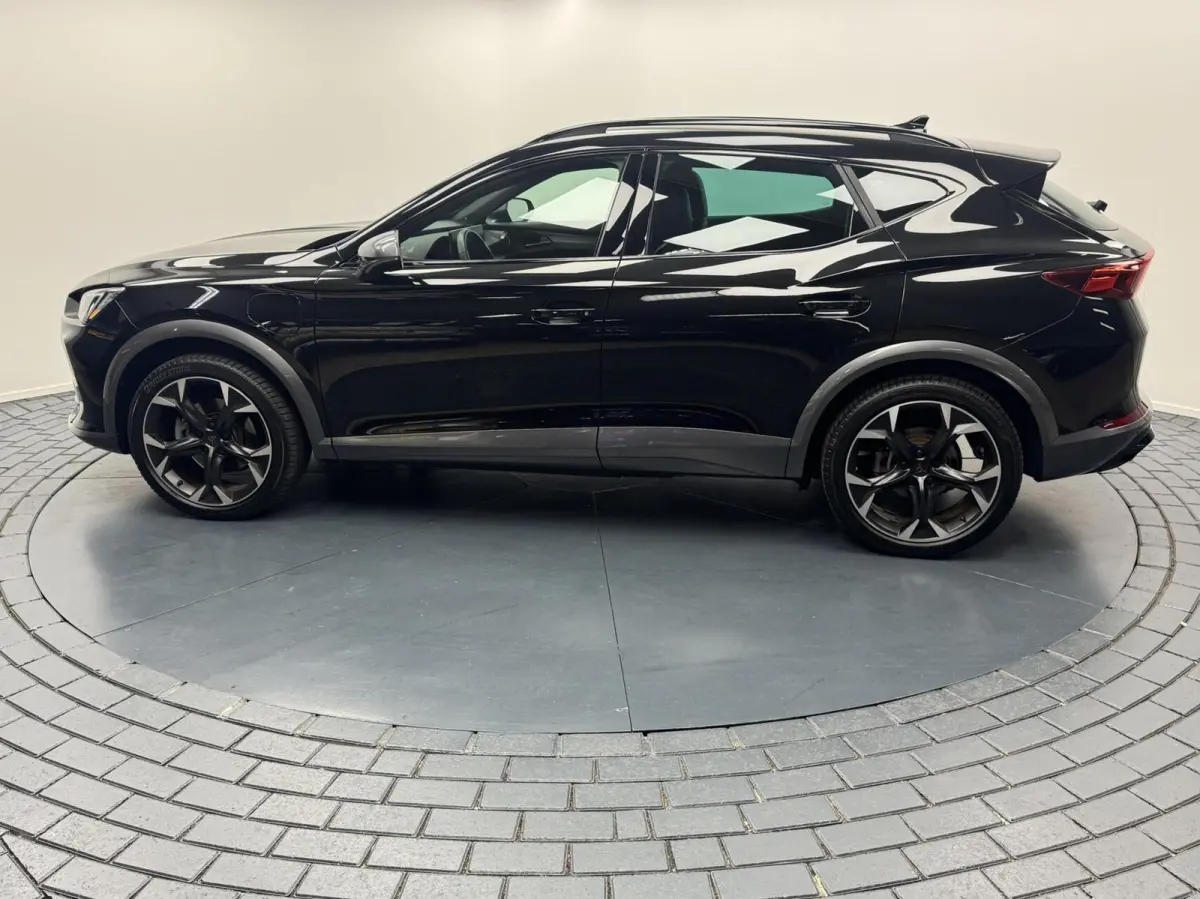 1.4 e-Hybrid 204PK Navigatie-Carplay-Clima-Camera-Adapt.Cr.contr-Lm19''velgen-Stoel/Stuurverwarming-Parkeersensoren-Virtual