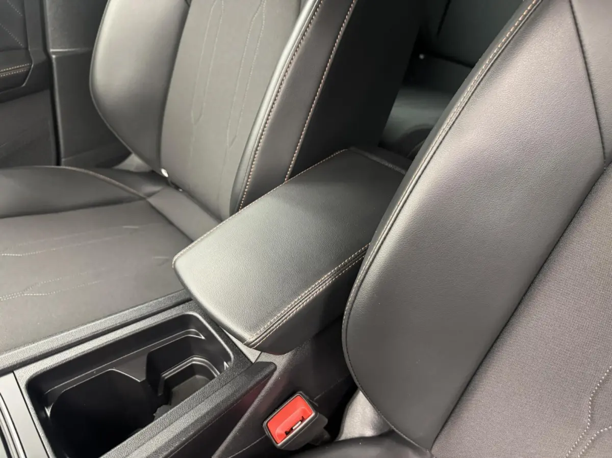 1.4 e-Hybrid 204PK Navigatie-Carplay-Clima-Camera-Adapt.Cr.contr-Lm19''velgen-Stoel/Stuurverwarming-Parkeersensoren-Virtual
