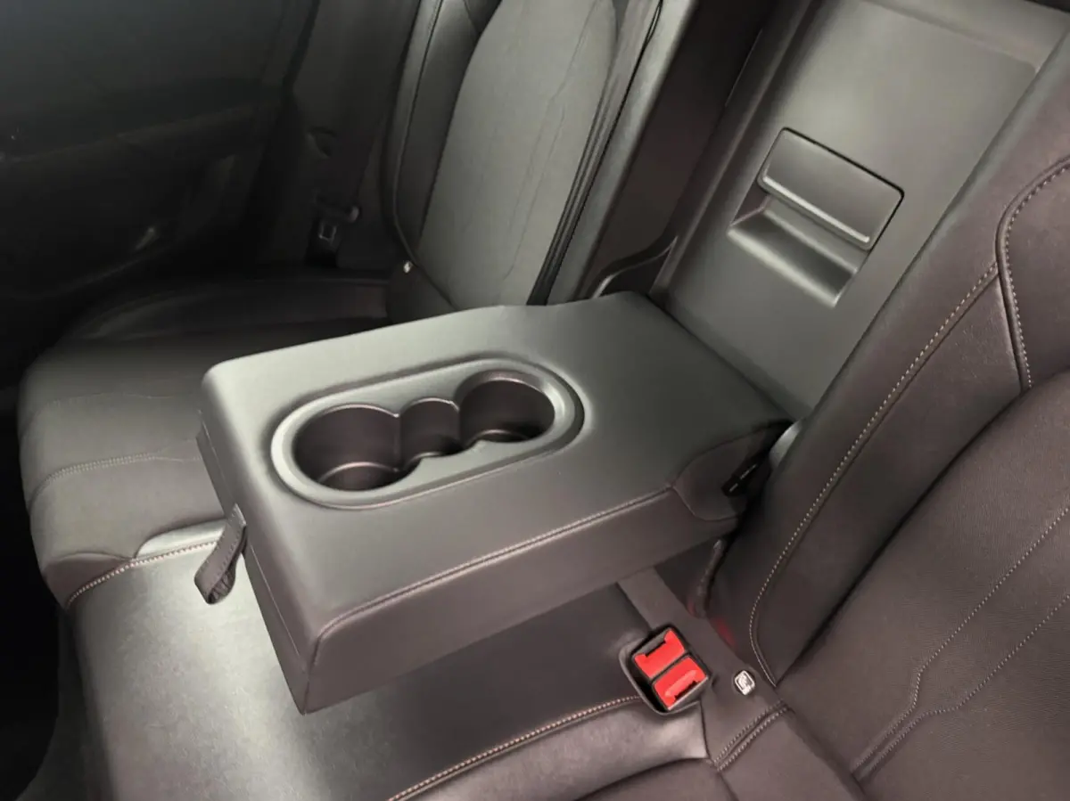 1.4 e-Hybrid 204PK Navigatie-Carplay-Clima-Camera-Adapt.Cr.contr-Lm19''velgen-Stoel/Stuurverwarming-Parkeersensoren-Virtual