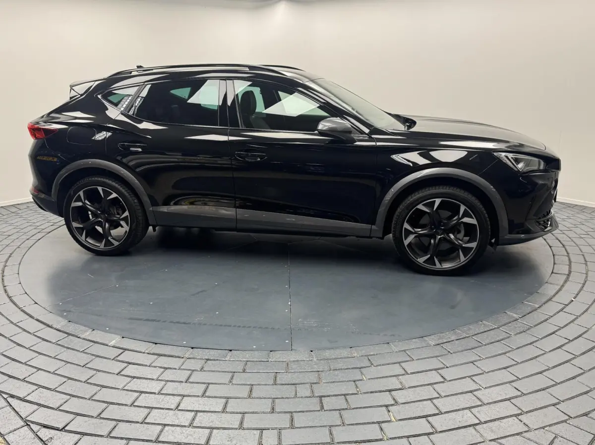 1.4 e-Hybrid 204PK Navigatie-Carplay-Clima-Camera-Adapt.Cr.contr-Lm19''velgen-Stoel/Stuurverwarming-Parkeersensoren-Virtual