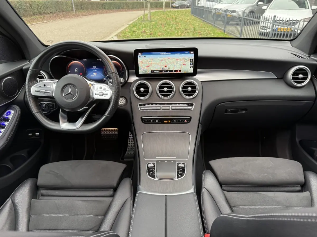4M AMG Styling I Night I Pano I Trekhaak I Camera I 19''