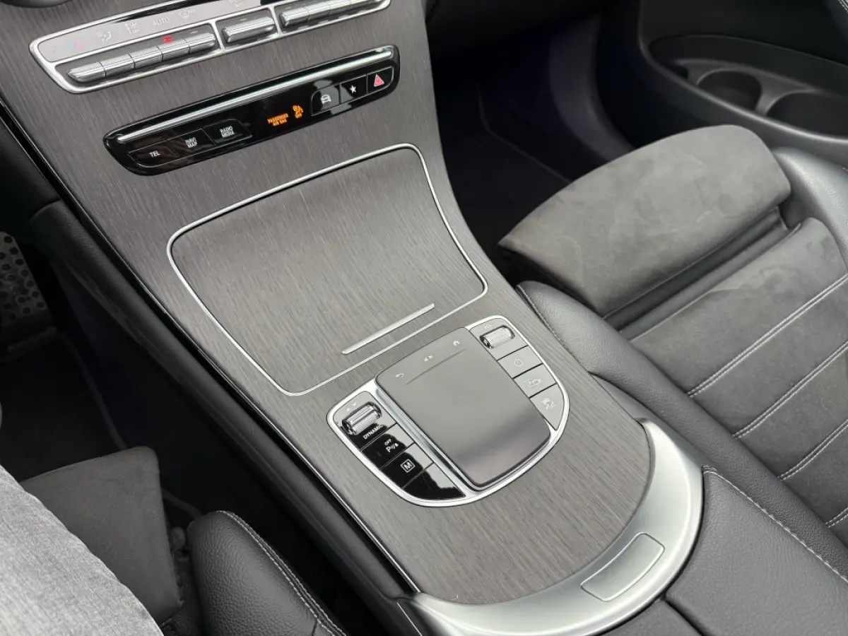 4M AMG Styling I Night I Pano I Trekhaak I Camera I 19''