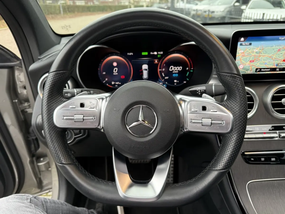 4M AMG Styling I Night I Pano I Trekhaak I Camera I 19''