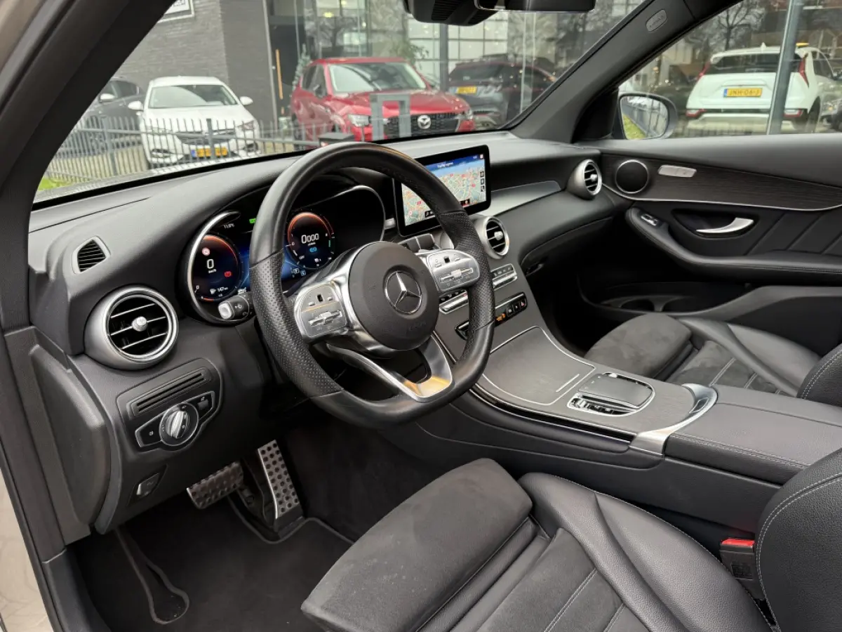 4M AMG Styling I Night I Pano I Trekhaak I Camera I 19''