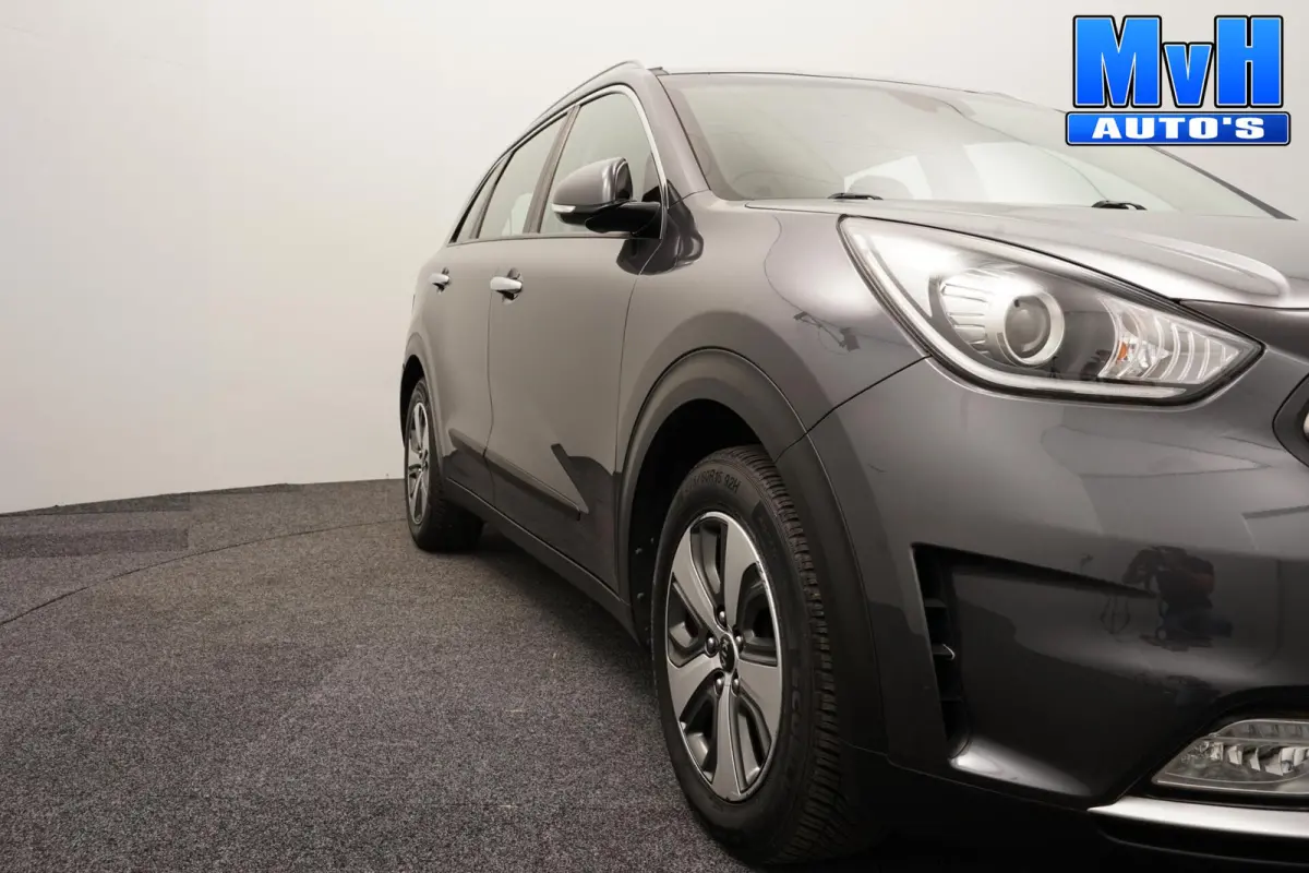 1.6 GDi Hybrid DynamicLine|CARPLAY|NAVI|CAMERA|LED