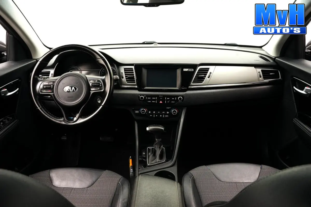 1.6 GDi Hybrid DynamicLine|CARPLAY|NAVI|CAMERA|LED