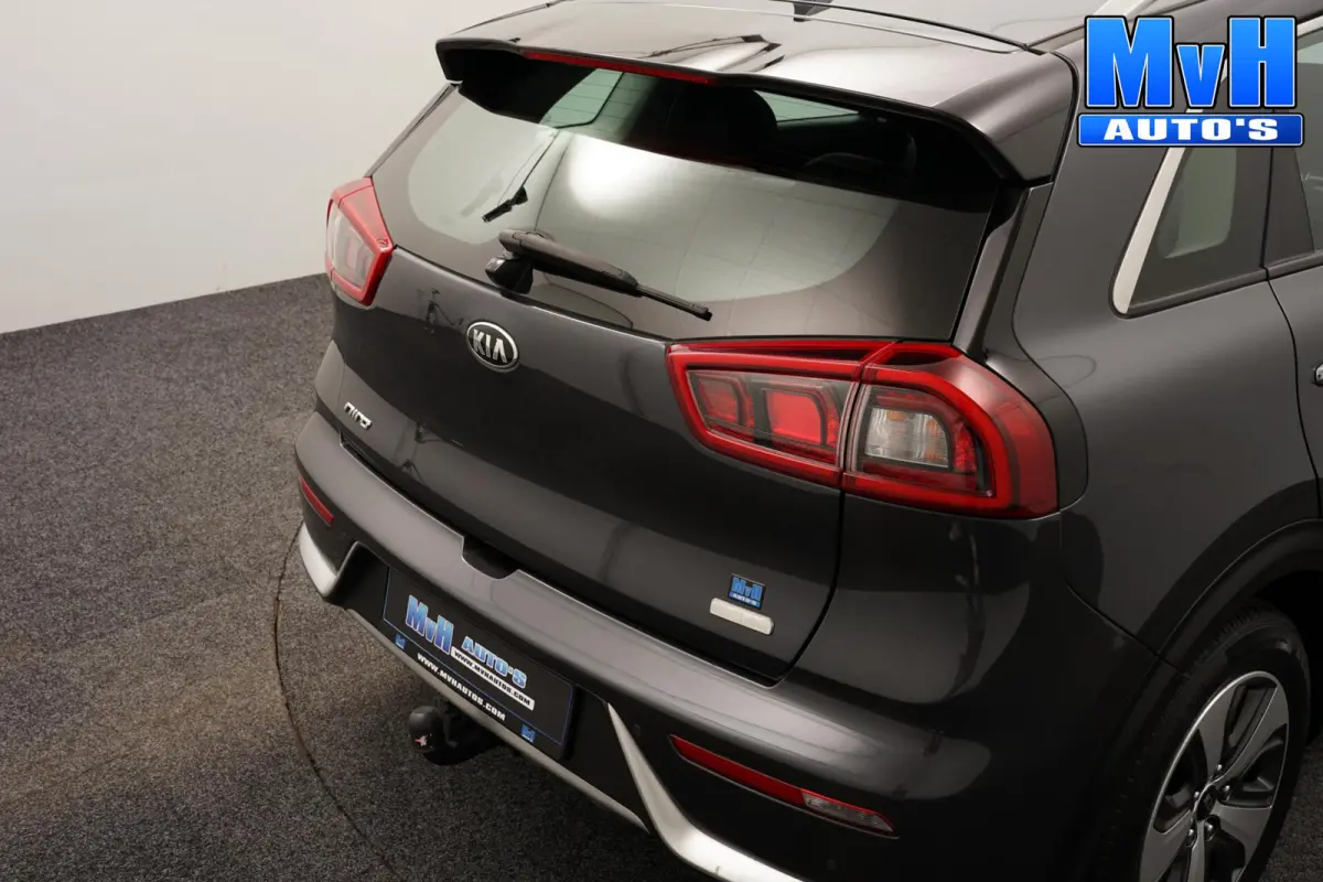 1.6 GDi Hybrid DynamicLine|CARPLAY|NAVI|CAMERA|LED