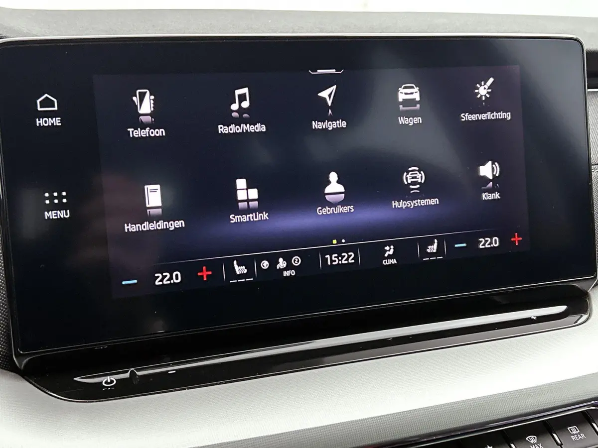 110pk Edition Plus | Elektrisch Verstelb. Bestuurdersstoel | Head-Up Display | Camera | Keyless | AUTOMAAT |