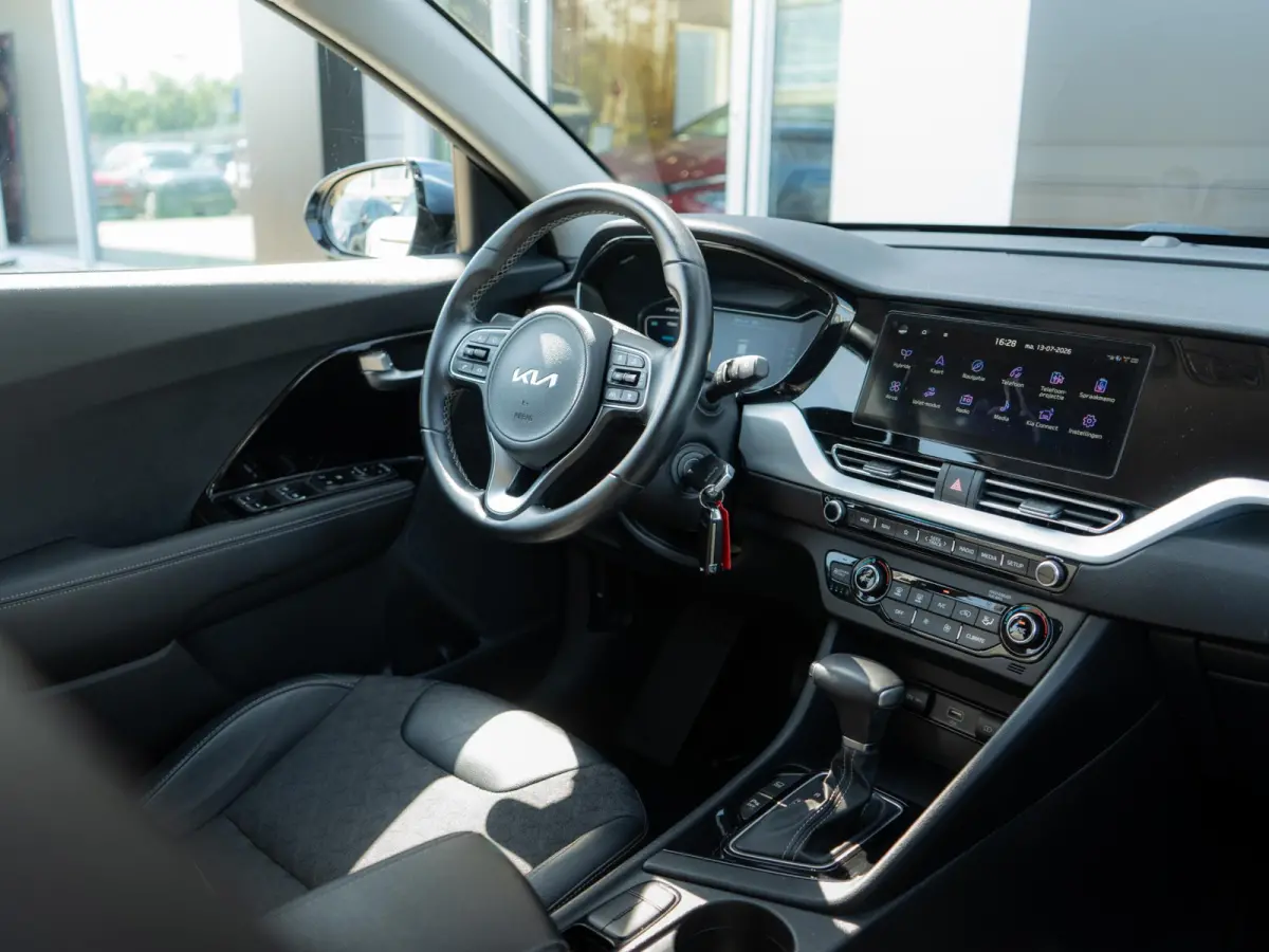 1.6 GDi Hybrid DynamicLine | Trekhaak | Cruise control adaptief | Navigatie | achteruitrijcamera | Carplay | Parkeersensoren achter