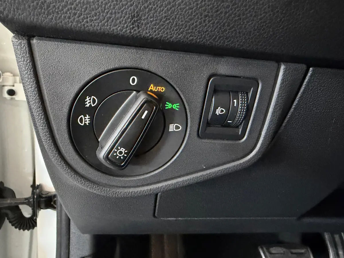1.0 TSI R-Line|CAR-PLAY|ECC AIRCO|PANORAMA|CRUISE