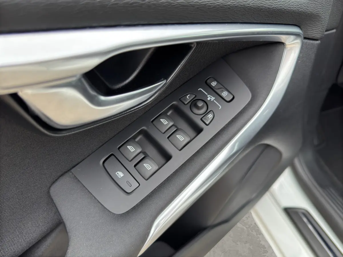 1.5 T2 Polar+ | Cruise control | Trekhaak afneembaar | Stoelverwarming |