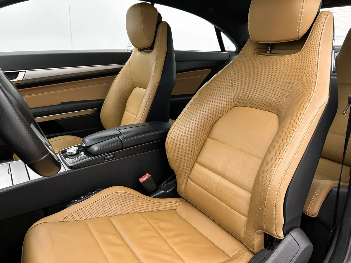 200 Prestige AMG-Styling (NL-auto, Goed OnderH, Navi, Camera, PDC V+A, StoelV, Cruise Con, Etc)