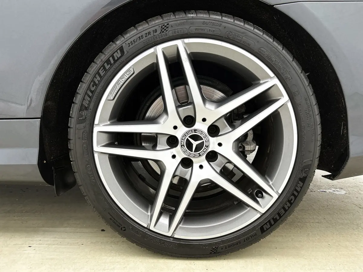 200 Prestige AMG-Styling (NL-auto, Goed OnderH, Navi, Camera, PDC V+A, StoelV, Cruise Con, Etc)