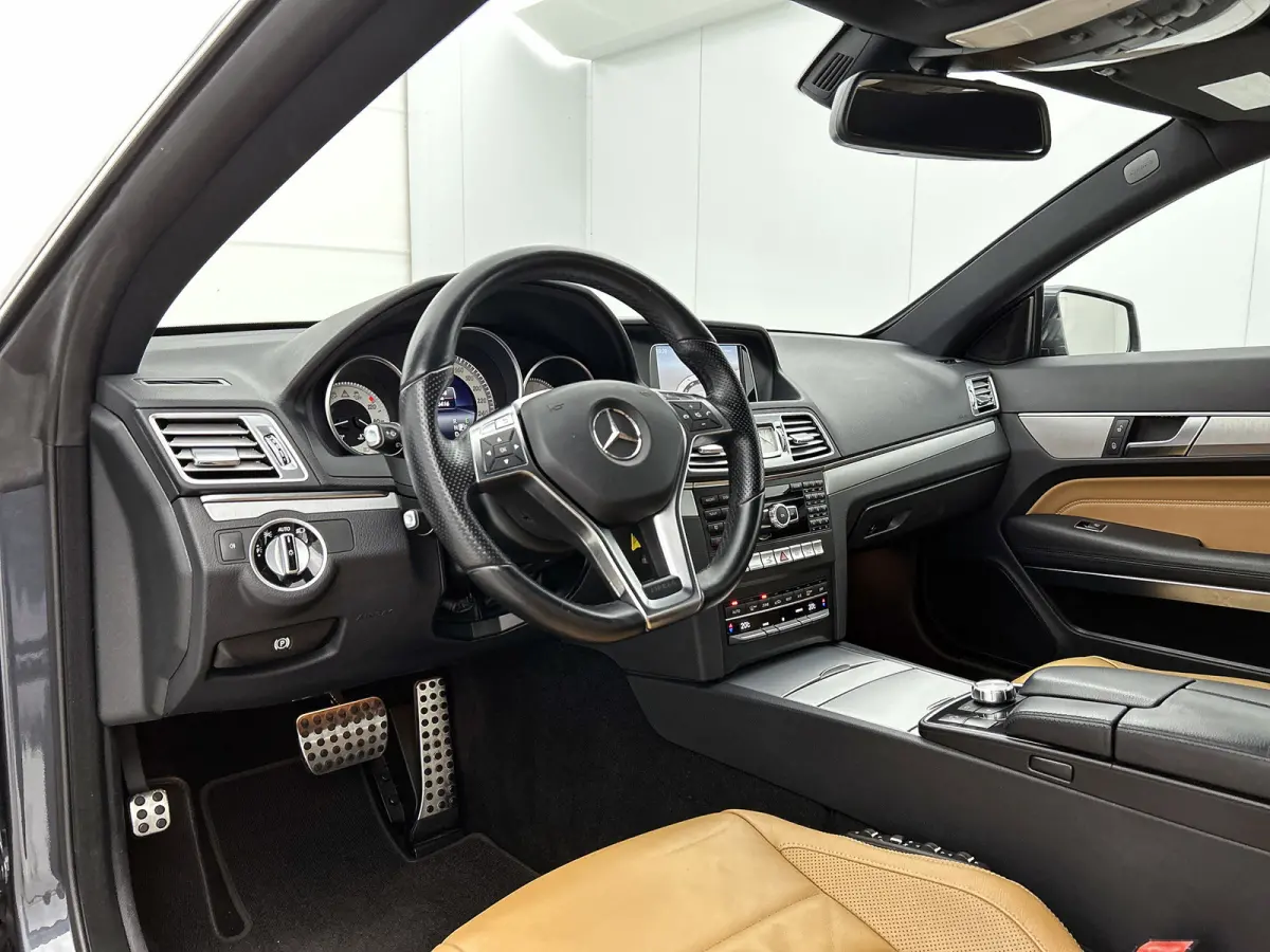 200 Prestige AMG-Styling (NL-auto, Goed OnderH, Navi, Camera, PDC V+A, StoelV, Cruise Con, Etc)
