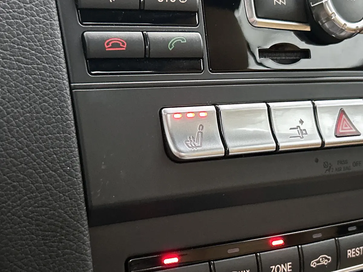 200 Prestige AMG-Styling (NL-auto, Goed OnderH, Navi, Camera, PDC V+A, StoelV, Cruise Con, Etc)