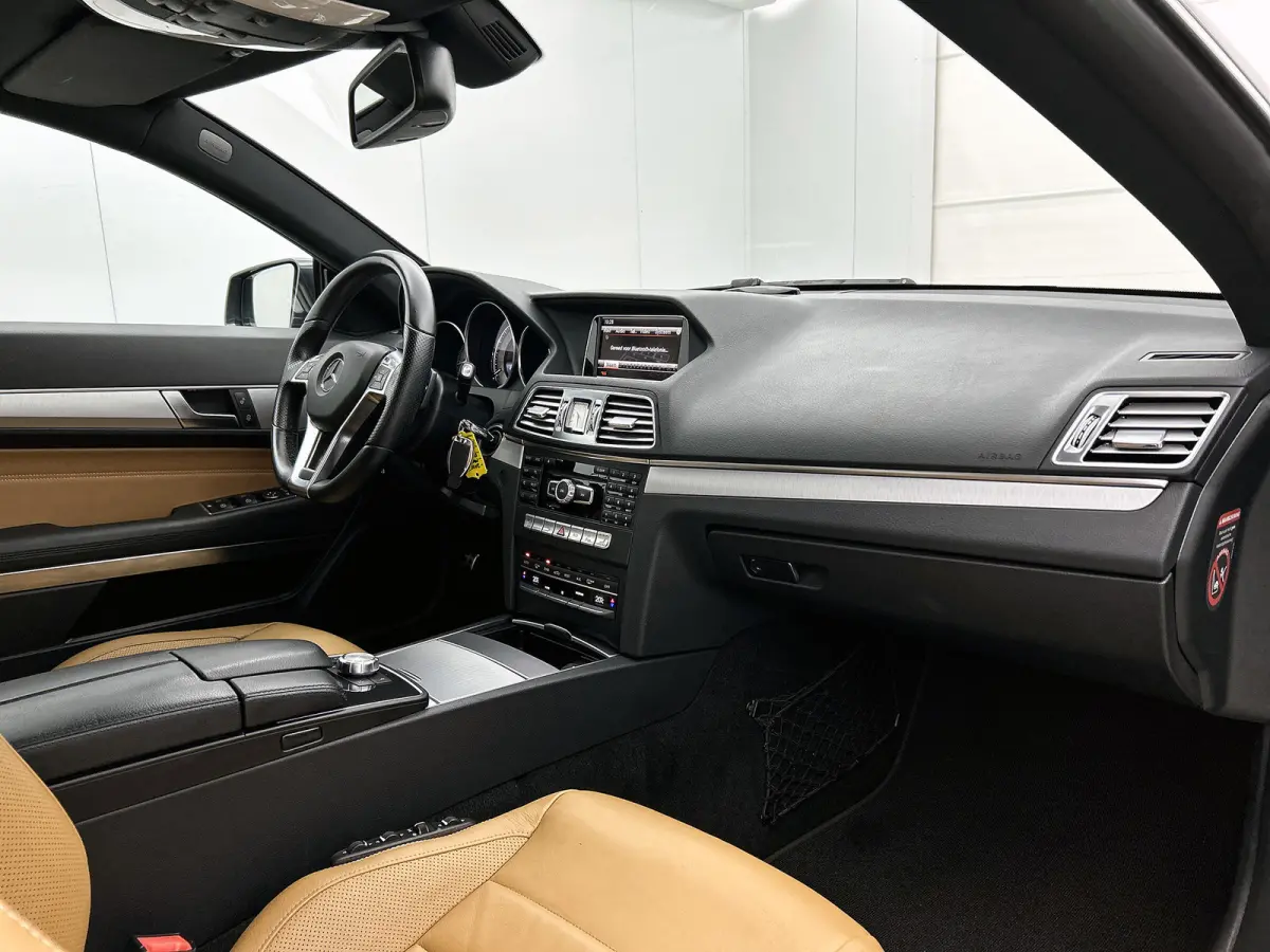 200 Prestige AMG-Styling (NL-auto, Goed OnderH, Navi, Camera, PDC V+A, StoelV, Cruise Con, Etc)