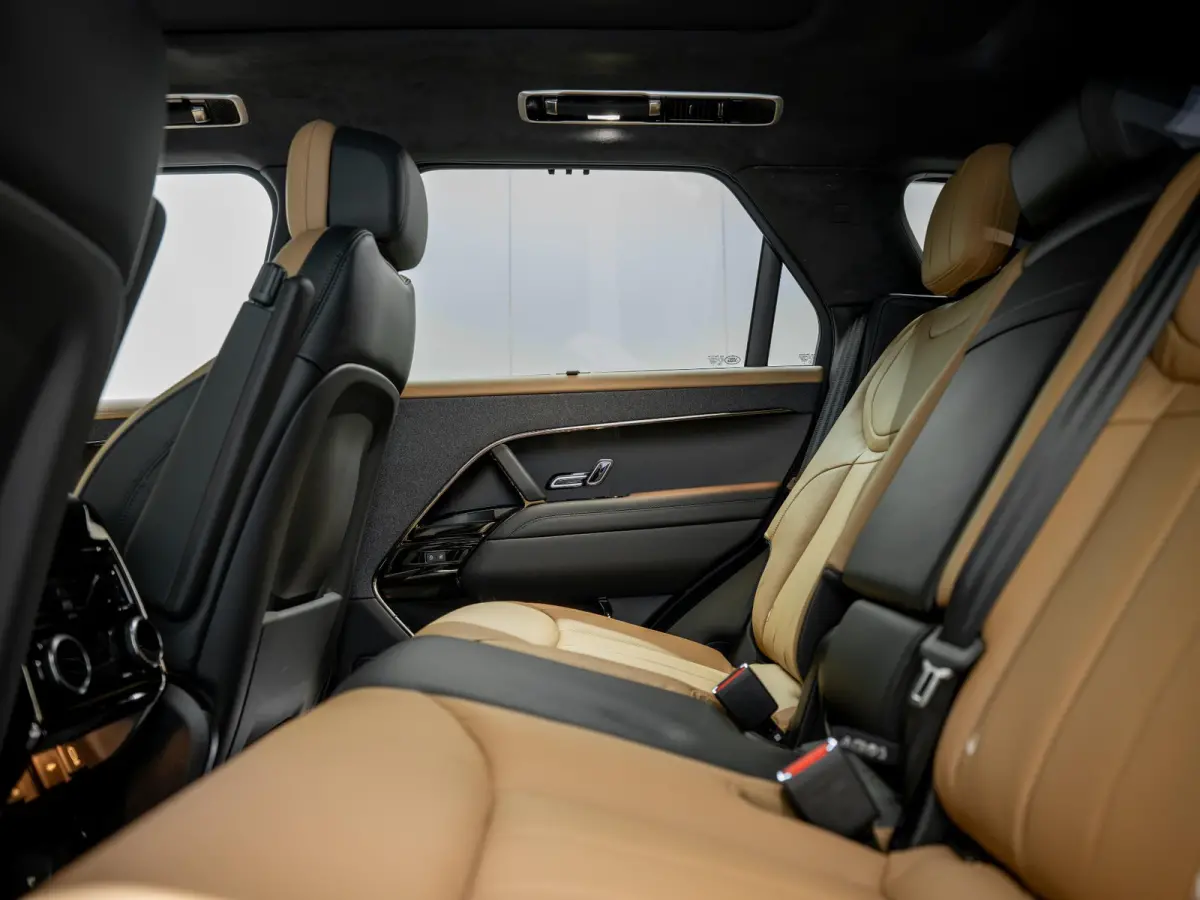3.0 P550e Autobiography PHEV | Koelbox | Achterasbest. | Trekhaak | Massage | HUD |