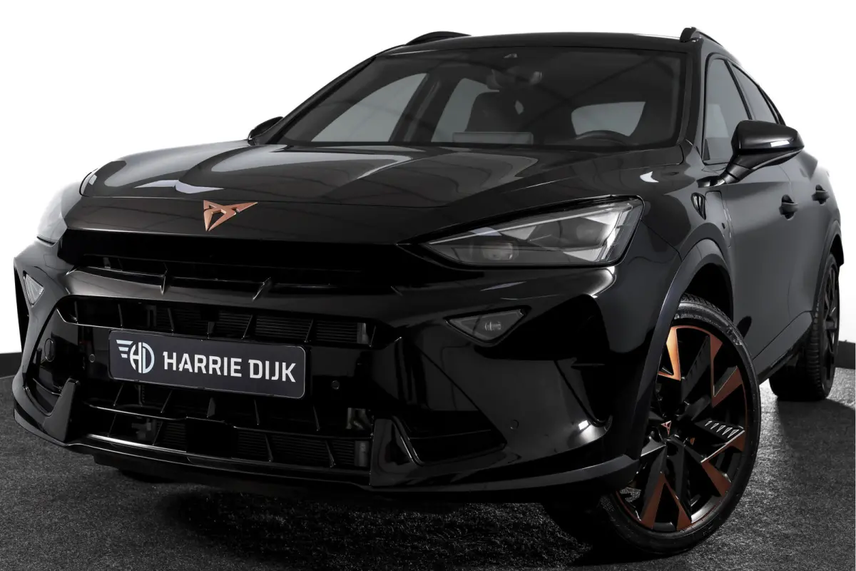 1.5 TSI e-Hybrid VZ Performance | Dig. Cockpit | Adapt. Cruise | Stoel-+Stuurverw. | PDC | Camera | NAV + App. Connect | ECC | Sennheiser | Elek. Klep | LM 19" | 5475