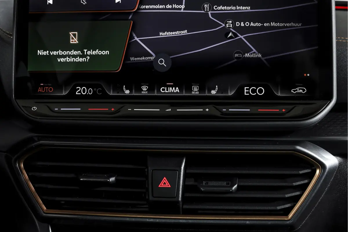 1.5 TSI e-Hybrid VZ Performance | Dig. Cockpit | Adapt. Cruise | Stoel-+Stuurverw. | PDC | Camera | NAV + App. Connect | ECC | Sennheiser | Elek. Klep | LM 19" | 5475