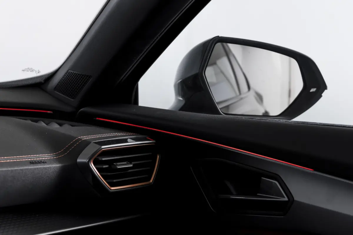 1.5 TSI e-Hybrid VZ Performance | Dig. Cockpit | Adapt. Cruise | Stoel-+Stuurverw. | PDC | Camera | NAV + App. Connect | ECC | Sennheiser | Elek. Klep | LM 19" | 5475