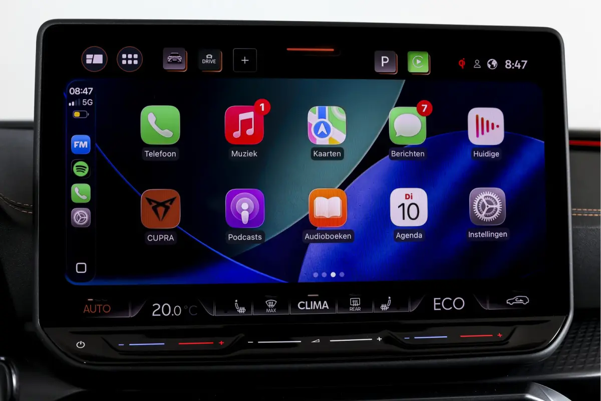 1.5 TSI e-Hybrid VZ Performance | Dig. Cockpit | Adapt. Cruise | Stoel-+Stuurverw. | PDC | Camera | NAV + App. Connect | ECC | Sennheiser | Elek. Klep | LM 19" | 5475