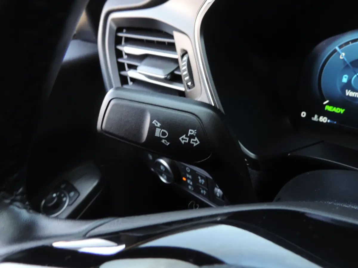 2.5 PHEV Titanium 242PK 24.000km | 1e Eig | LED kopl | Dodehoek | Camera | Adapt.cruise | CarPlay | Keyless | PDC v+a
