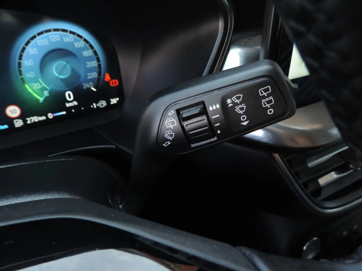 2.5 PHEV Titanium 242PK 24.000km | 1e Eig | LED kopl | Dodehoek | Camera | Adapt.cruise | CarPlay | Keyless | PDC v+a