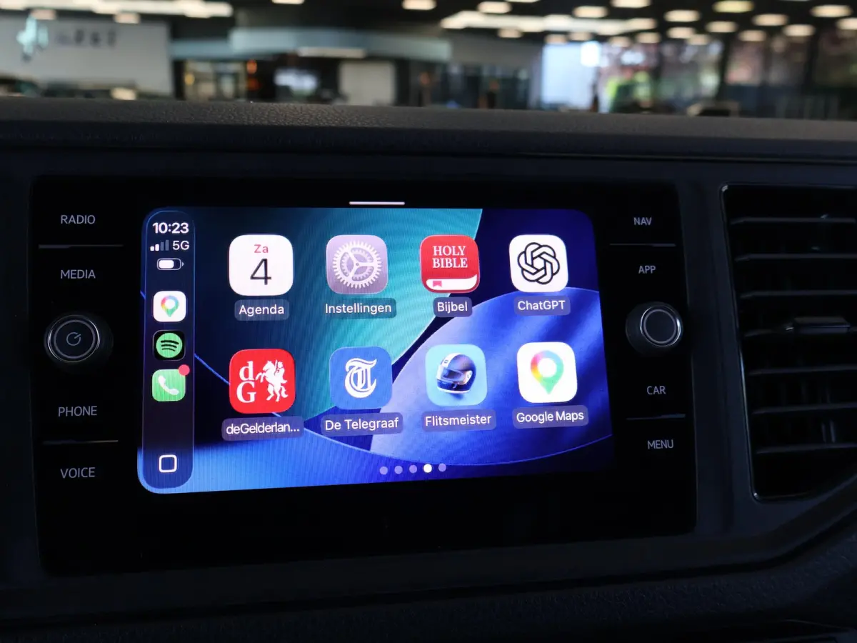 35 2.0 TDI 140 PK L3H3 TWO-TONE + 3000 KG TREKHAAK | APPLE CARPLAY | CRUISE | SIDEBARS | NAVIGATIE