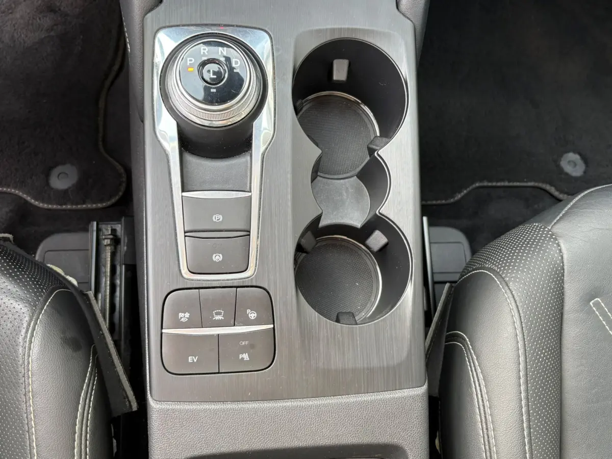 2.5 PHEV Vignale Elektr.-Trekhaak/Pano-dak/Head-up/Winter-pack